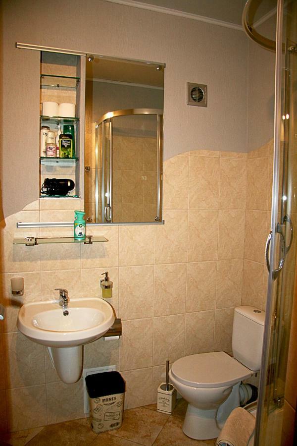 Great View Apartaments Near Lavra Kyiv Exterior photo